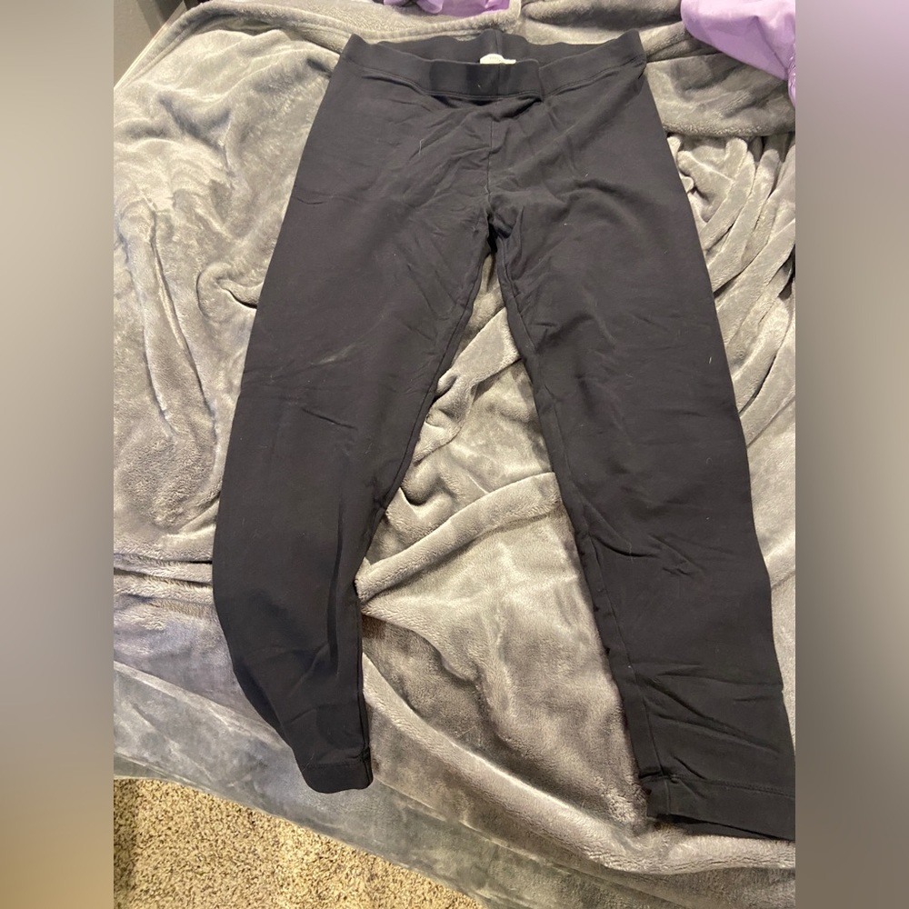 Black leggings